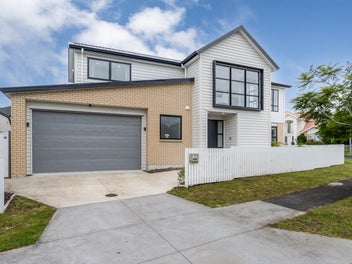 10 Bronte Place, Somerville, Auckland