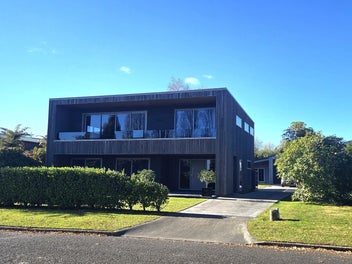 6 Keitha Place, Kinloch, Taupō