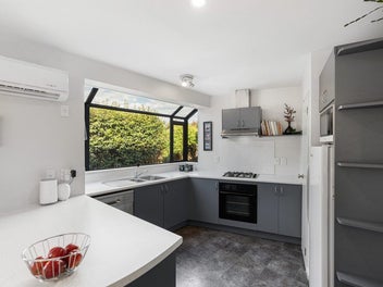 54 Parade Court, Addington, Christchurch