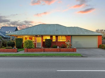 284 Sawyers Arms Road, Bishopdale, Christchurch