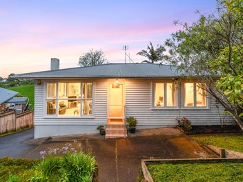 25 Apirana Avenue, Glen Innes, Auckland