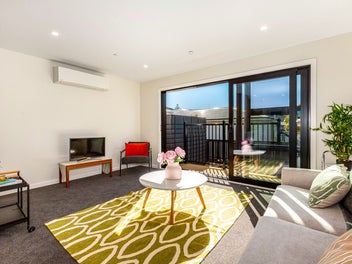 2/50D Beauchamp Street, Tawa, Wellington