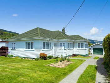 32 Ranui Road, Stoke, Nelson