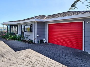 12B Kentwood Drive, Woodridge, Wellington