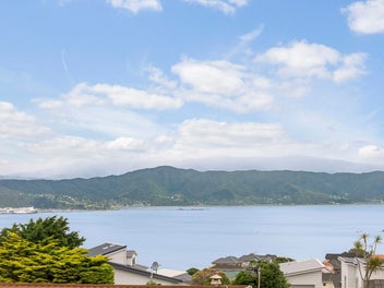 11 Sunhaven Drive, Newlands, Wellington