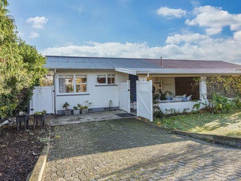 2/56 Golf Road, Tahunanui, Nelson