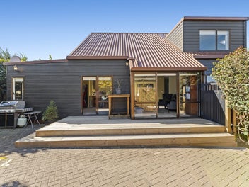 16B Wilisa Rise, Goodwood Heights, Auckland