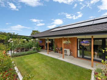 2 Clearwater Place, Mayfield, Blenheim