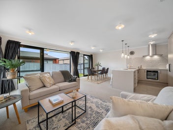 9 Roslyn Farm Street, Ramarama, Drury