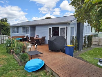 4 Gregg Place, Sunnyvale, Auckland