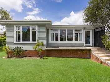 2/41 Brandon Road, Glen Eden, Auckland