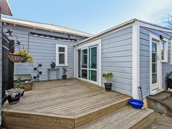 1/905 Nelson Street North, Mahora, Hastings