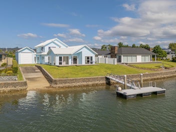 17 Waitotara Way, Whitianga, Whitianga