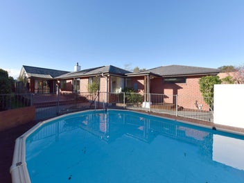 10 Courtfield Close, Parklands, Christchurch