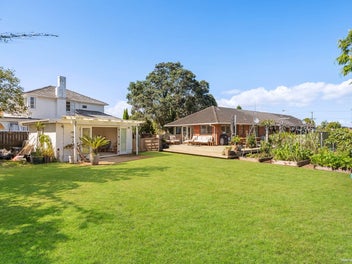 4/236 Lake Road, Hauraki, Auckland