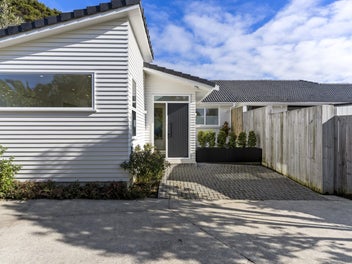 60A Premier AVenue, Point Chevalier, Auckland 