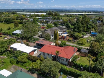 240 Ranzau Road, Hope, Richmond