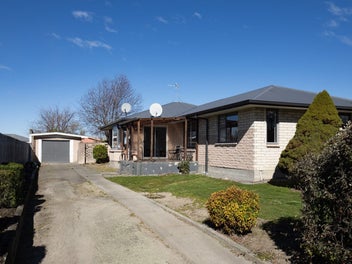 4 Reddecliffe Crescent, Hampstead, Ashburton