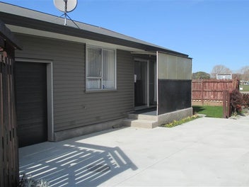 1/90 Queenspark Drive, Parklands, Christchurch