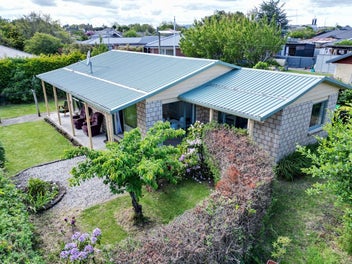 131/131A Lorn Street, Glengarry, Invercargill