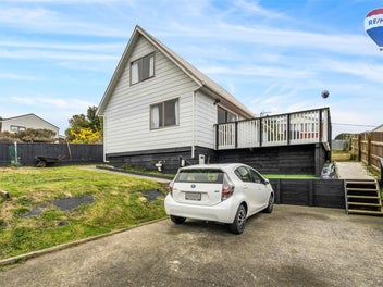 20A Levant Street, Cannons Creek, Porirua