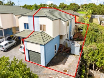 7/9 Sunnydale Place, Oteha, Auckland