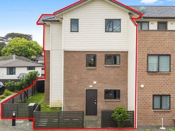 3/30 Calvert Avenue, Mangere East, Auckland