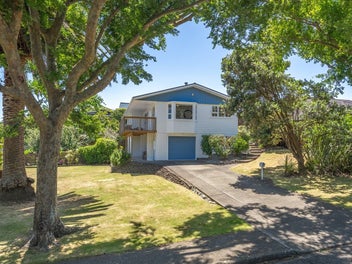 42 Tui Road, Raumati Beach, Paraparaumu