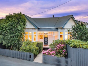 72 Hargest Crescent, Saint Clair, Dunedin