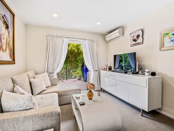 1B/4 Kell Drive, Albany, Auckland