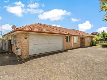 29 Leafield Crescent, Henderson, Auckland