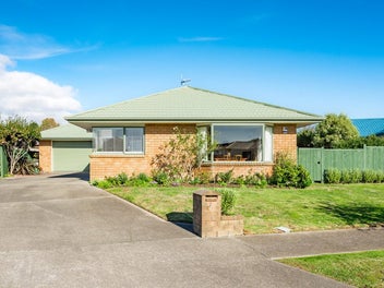 7 Balmerino Grove, Waikanae
