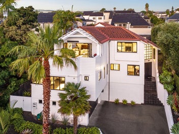48 The Parade, St Heliers, Auckland