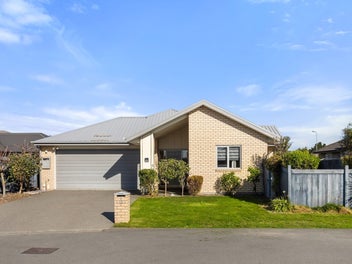 10 St Peters Close, Woolston, Christchurch