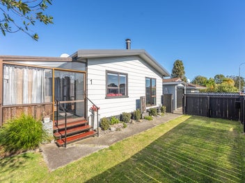 14 Hurley Road, Paraparaumu Beach, Paraparaumu