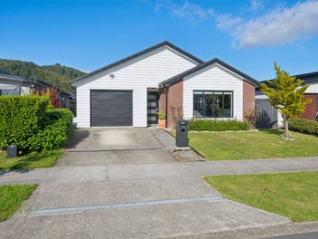 17 Te Kaeaea Crescent, Wallaceville, Upper Hutt