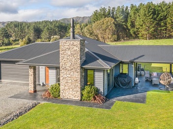 208 Potts Road, Levin