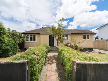 3 Montrose Place, Takaro, Palmerston North