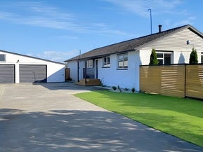 24 West Belt, Lincoln, Lincoln