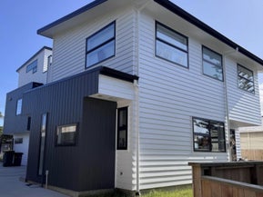 2/71 West Coast Road, Glen Eden, Auckland