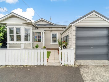 9 Adelaide Street, Petone, Lower Hutt