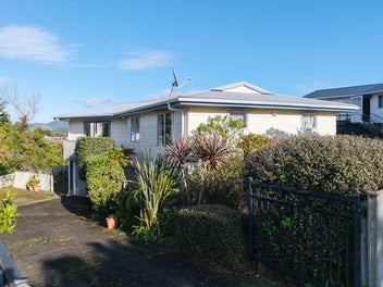 160 Conclusion Street, Ascot Park, Porirua