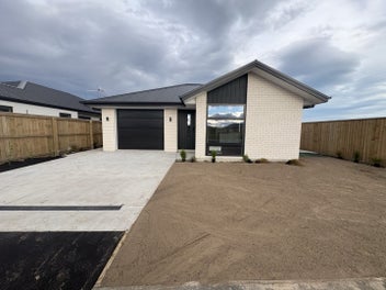 43 Falcons View Drive, Rolleston, Rolleston