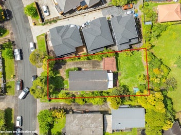 15 Lavery Place, Sunnynook, Auckland