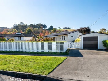 17 Golding Road, Taradale, Napier