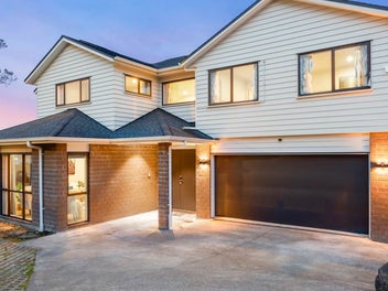 39 Bordeaux Parade, Te Atatu South, Auckland