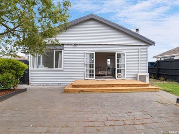 154 Bower Avenue, New Brighton, Christchurch