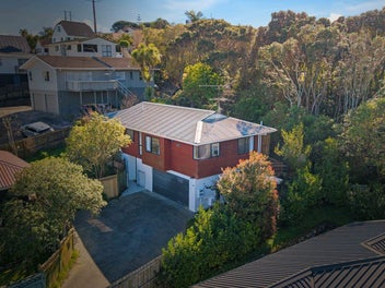 2/18 Atlantis Place, Tōtara Vale, Auckland