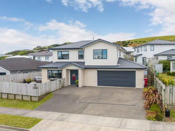 77 Grenada Drive, Grenada Village, Wellington