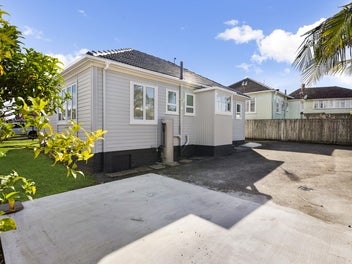 647 Richardson Road, Mount Roskill, Auckland